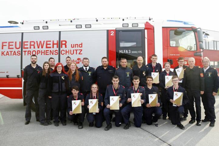 BFK Waidhofen/Thaya: Feuerwehrjugendleistungsabzeichen in Gold