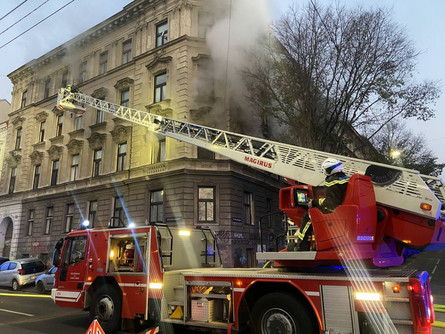 BF Wien: Zwei Zimmerbrände