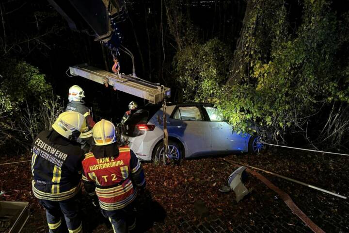 FF Klosterneuburg: Verkehrsunfall auf der Höhenstraße