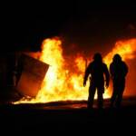 FF Biedermannsdorf: Kastenwagen in Vollbrand