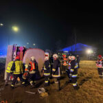 Tankwagenunfall mit Menschenrettung und Schadstoffaustritt
