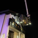 Menschenrettung mit Teleskopmastbühne