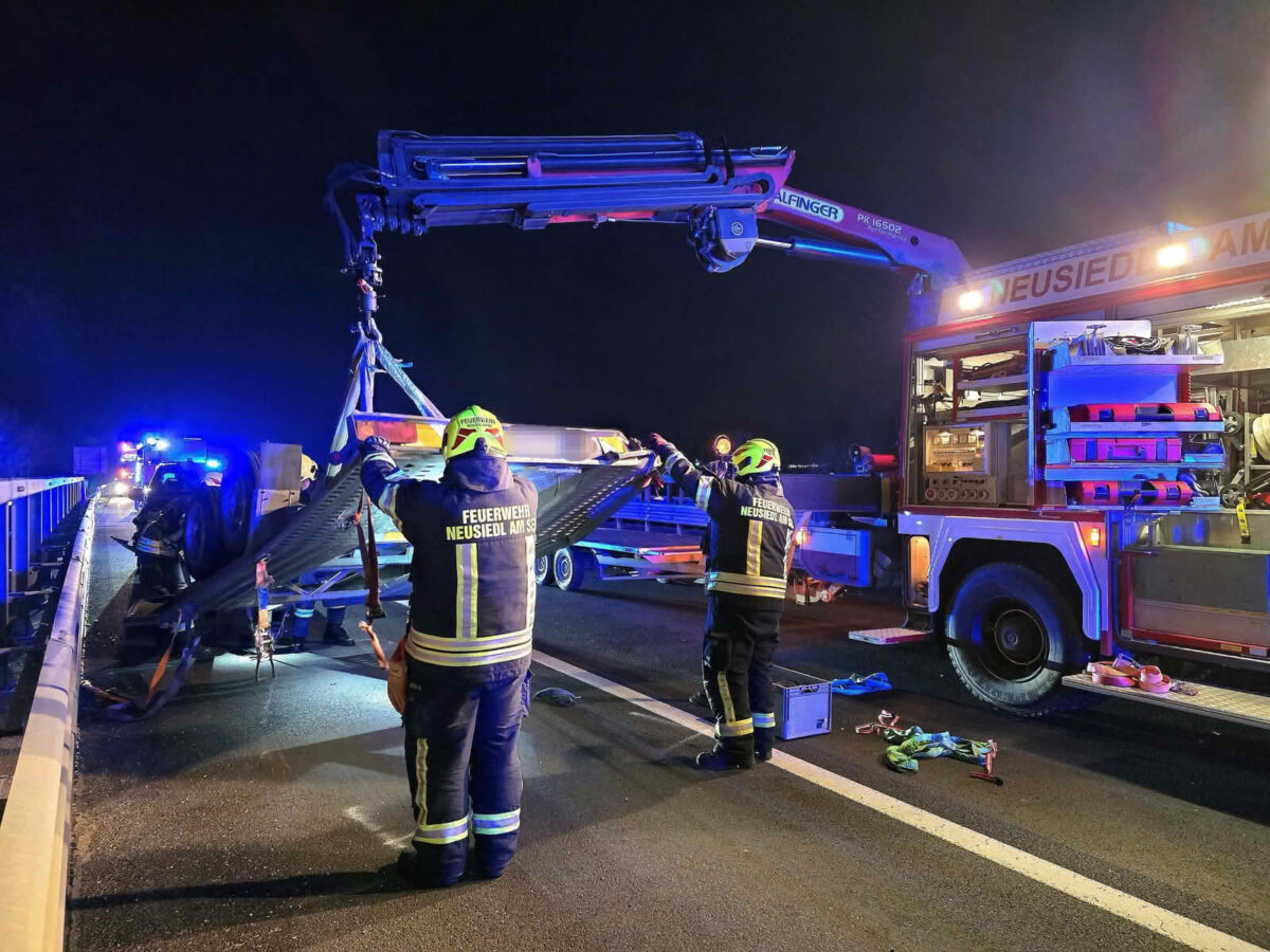 Schwerer Verkehrsunfall mit Personenschaden auf der A4