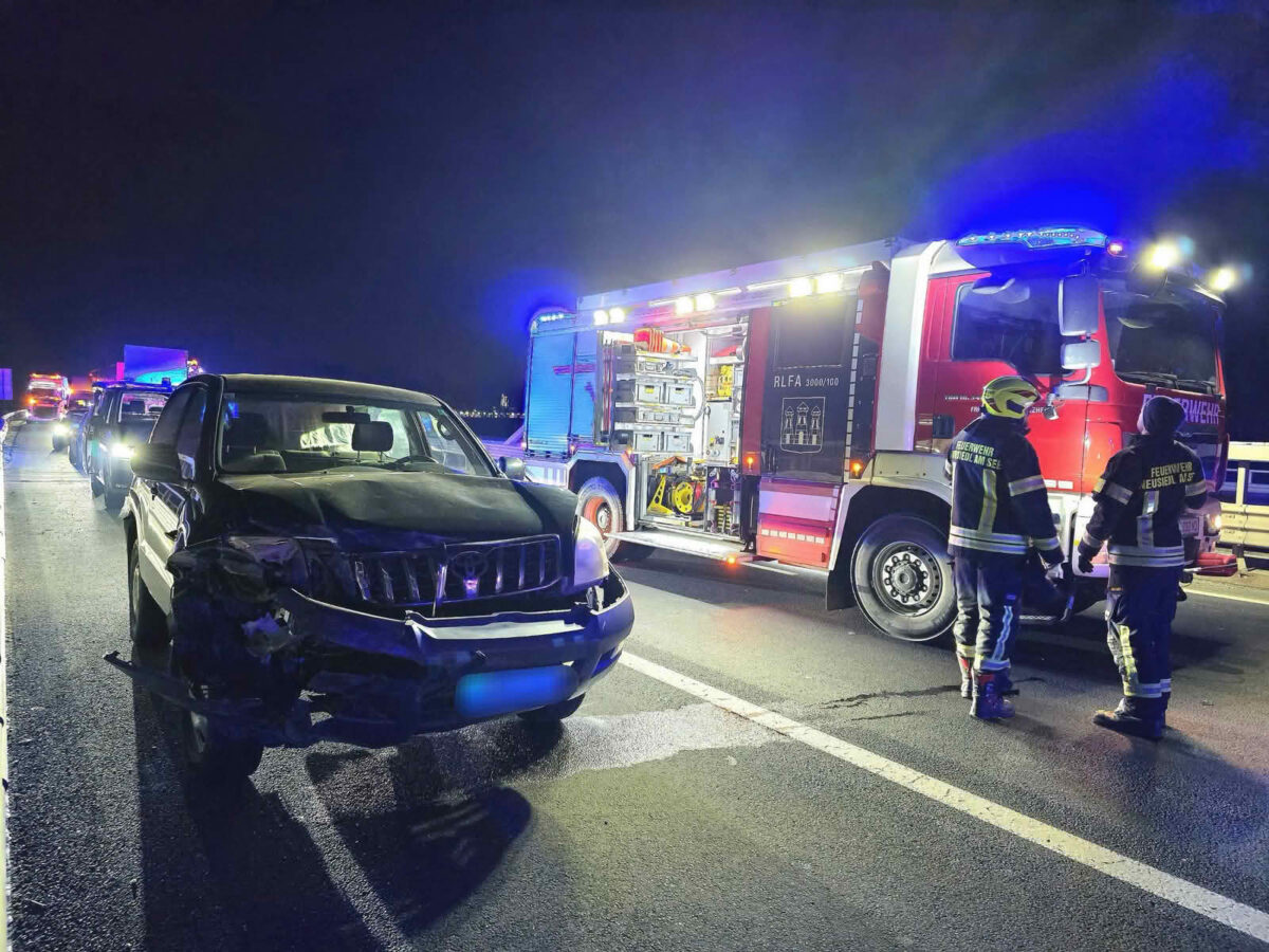 Schwerer Verkehrsunfall mit Personenschaden auf der A4