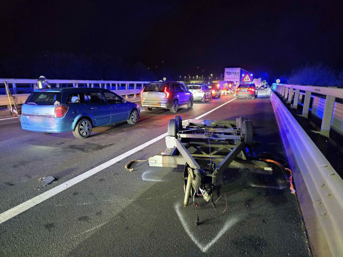 Schwerer Verkehrsunfall mit Personenschaden auf der A4