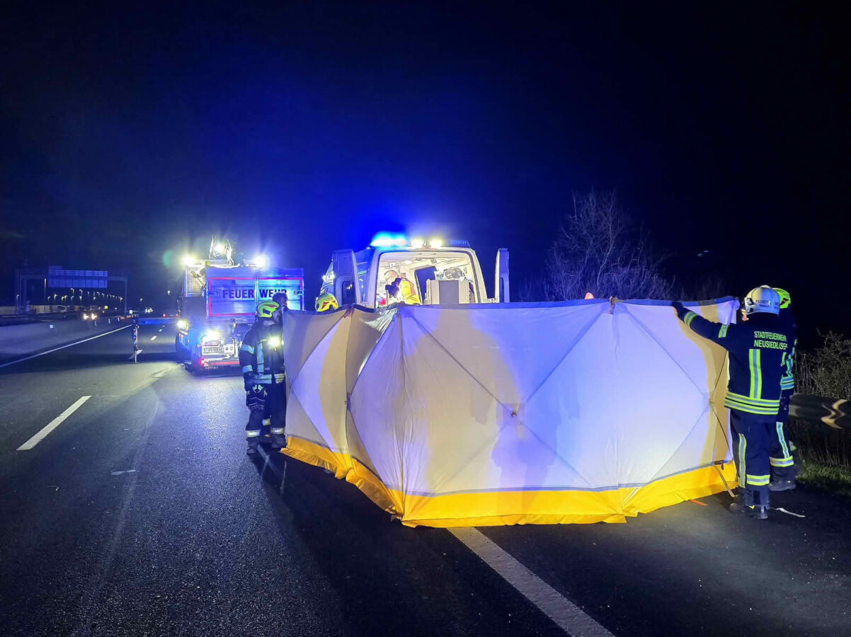 Schwerer Verkehrsunfall mit Personenschaden auf der A4
