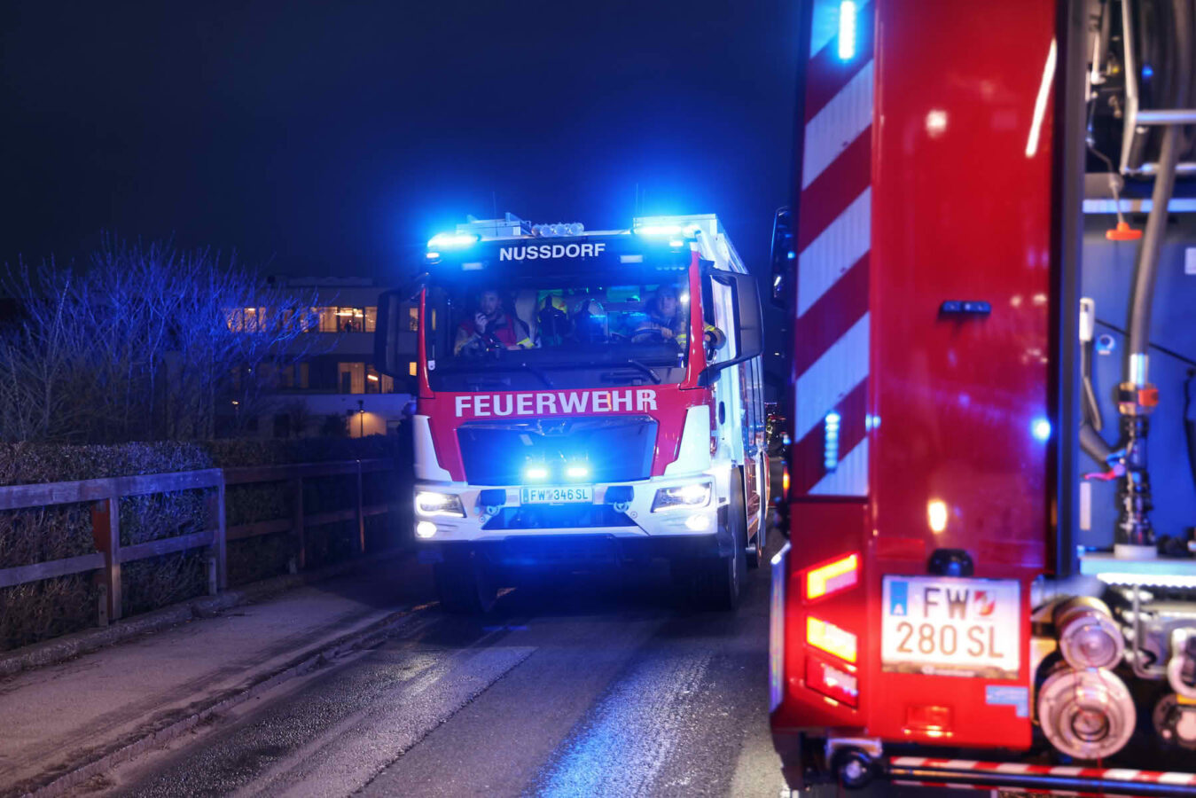 BFKDO Flachgau: Übung, Brand landwirtschaftlichen Objekts – Alarmstufe 4 11 Feuerwehren aus dem Bezirk Flachgau – Übung, Brand landwirtschaftlichen Objekts – Alarmstufe 4