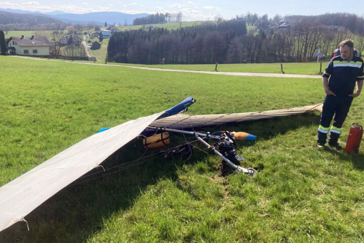 BFKDO Baden: Flugdrachenabsturz im Bereich Hochstrass-Schwabendörfl