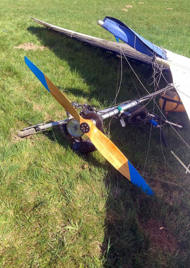 BFKDO Baden: Flugdrachenabsturz im Bereich Hochstrass-Schwabendörfl 6 Motorflugdrachenabsturz