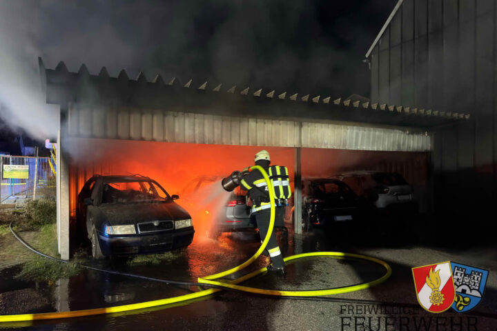 BFV Leoben: Brand mehrerer Pkw in St. Stefan ob Leoben