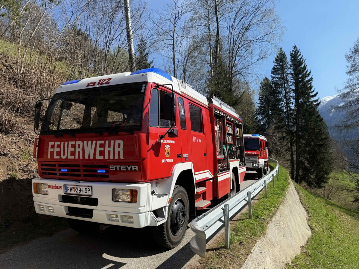 Fahrzeugabsturz in Schrott