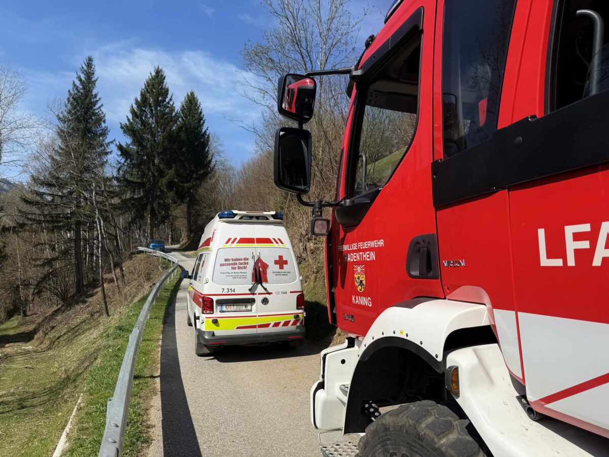 Fahrzeugabsturz in Schrott