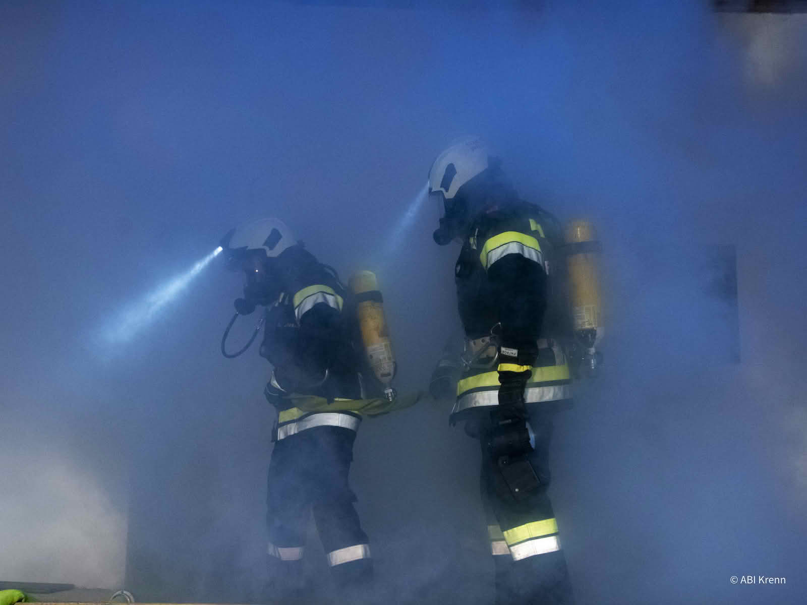 BFKDO Gmünd: Atemschutzübung von sechs Feuerwehren in Unterlembach