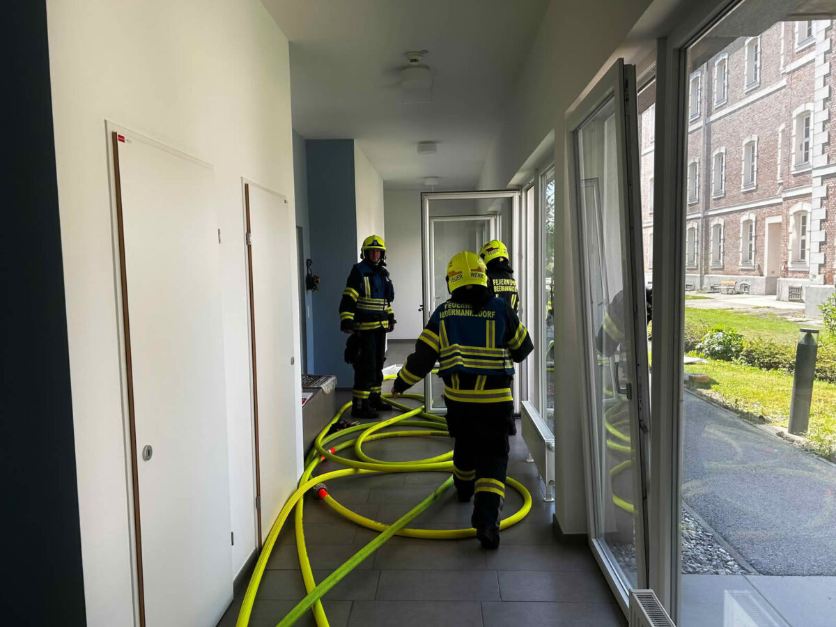 Brandmelder als Lebensretter, Seniorin mit Rauchgasvergiftung im Spital