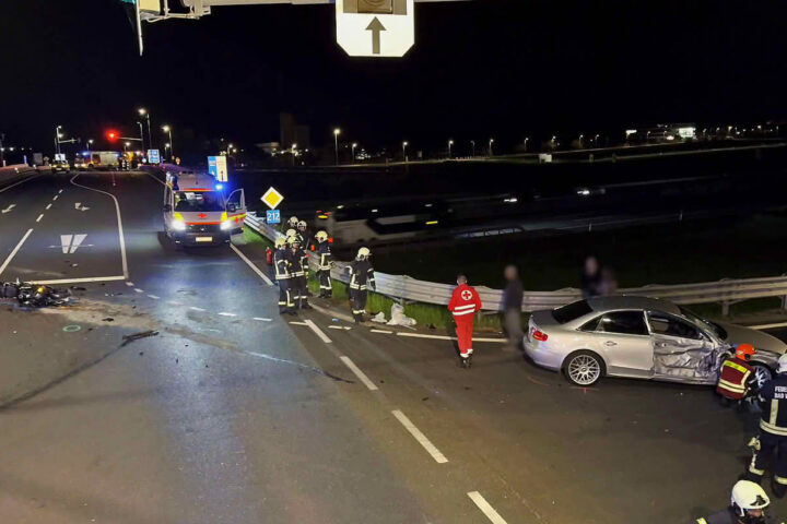 BFKDO Baden: PKW gegen Motorrad – 2 Schwerverletzte