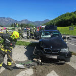 FF Bad Ischl: Schwerer Crash fordert 2 Verletzte in Sulzbach