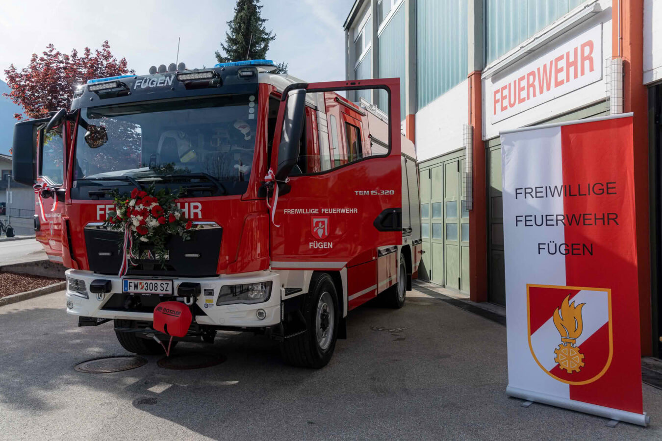 Florianifeier und Fahrzeugsegnung