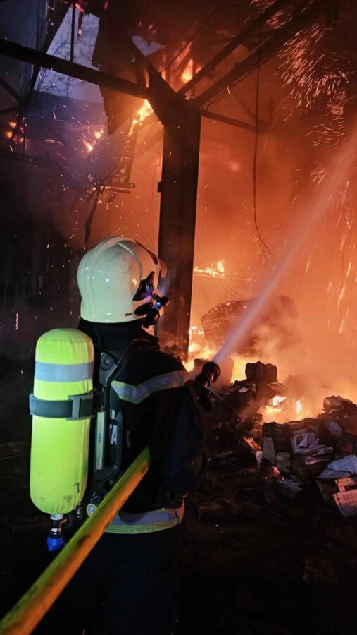 Großbrand einer Lagerhalle