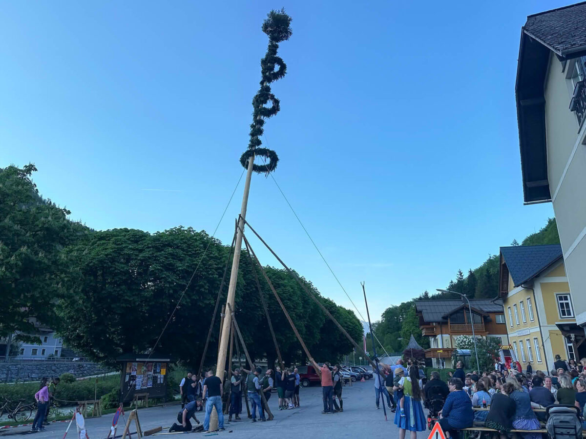 Maibaumaufstellen 2025