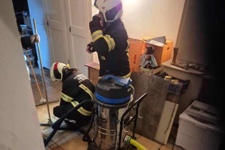 FW Rettenbach bei Wasserschaden