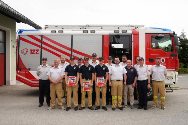 BFKDO Flachgau: Feuerwehrjugendleistungsabzeichen Gold in Berndorf