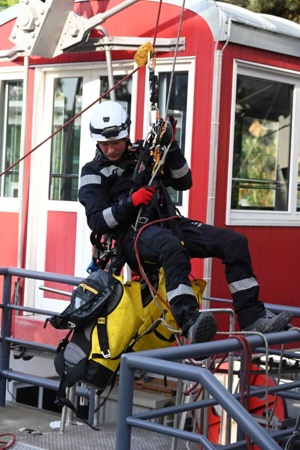 Fortbildung der Höhenrettungsgruppen der österreichischen Berufsfeuerwehren
