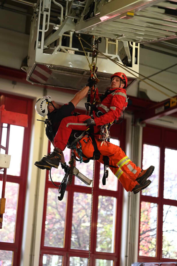Fortbildung der Höhenrettungsgruppen der österreichischen Berufsfeuerwehren