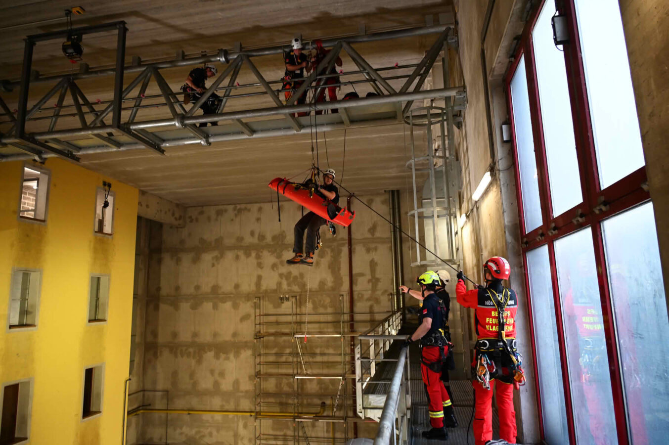 Fortbildung der Höhenrettungsgruppen der österreichischen Berufsfeuerwehren