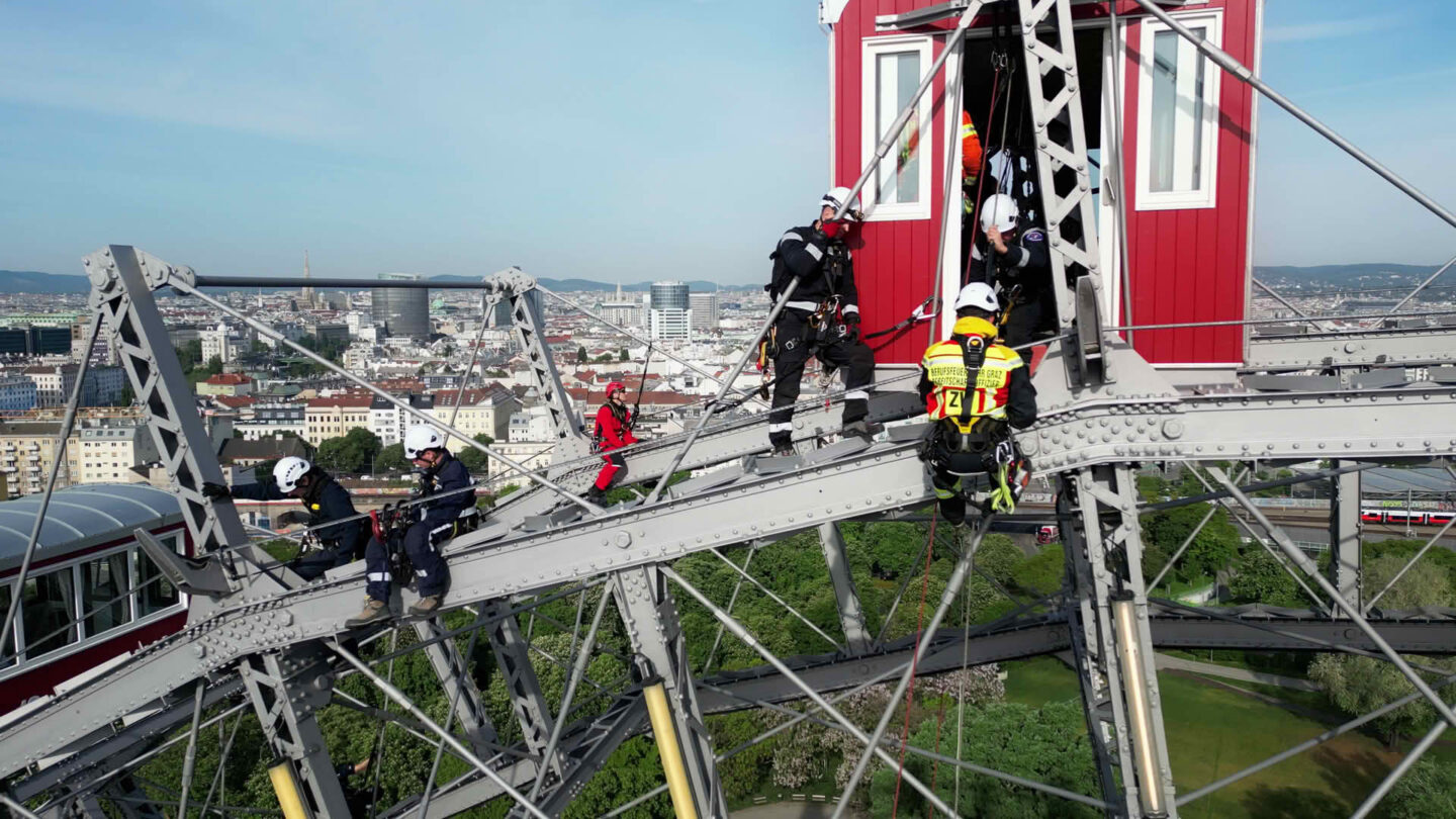Fortbildung der Höhenrettungsgruppen der österreichischen Berufsfeuerwehren