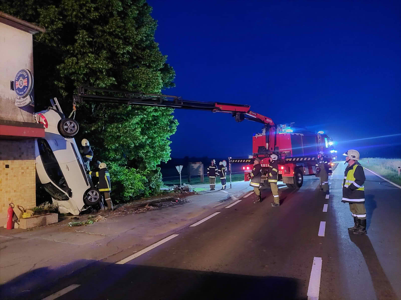 FF Mogersdorf: Verkehrsunfall mit verletzter Person löste eine Suchaktion aus
