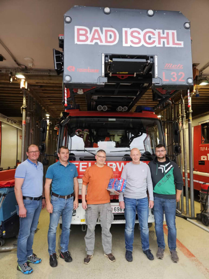 Freudiger Gesellschaftsabend