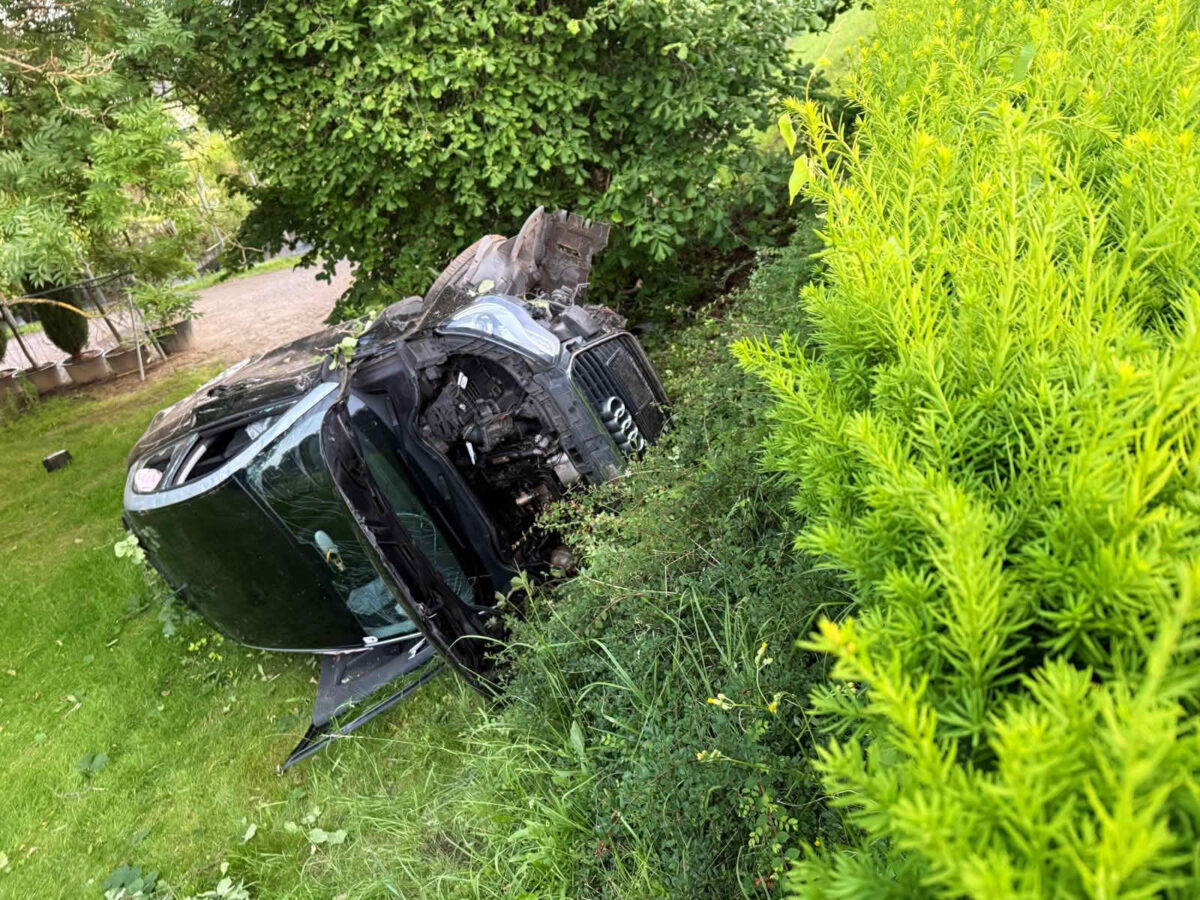 BFVDL: B76 Schweizer Höhe - Verkehrsunfall mit verletzter Person 9 Fahrzeugbergung FF Schamberg auf Schweizer Höhe
