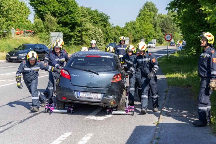 BFK Krems: Verkehrsunfall in Rastenfeld