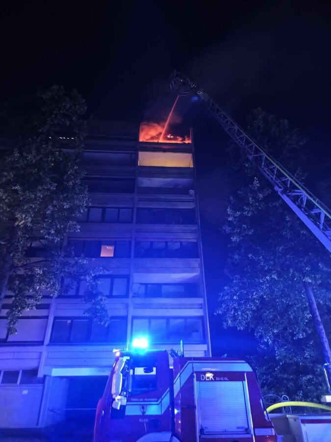 Dramatischer Wohnungsbrand