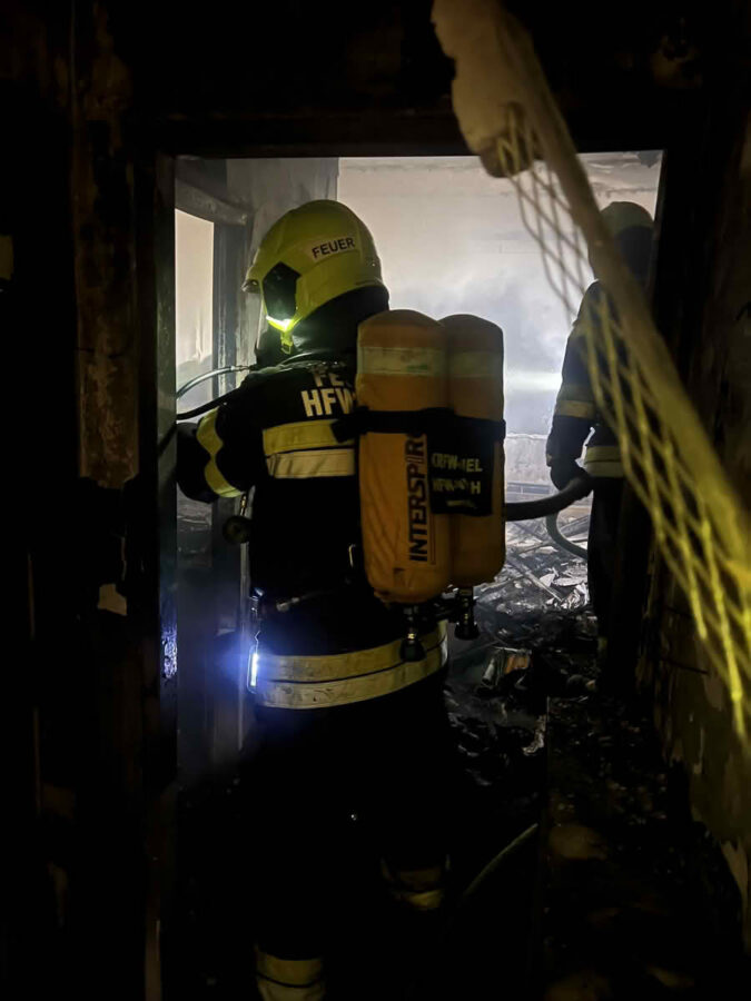 Dramatischer Wohnungsbrand