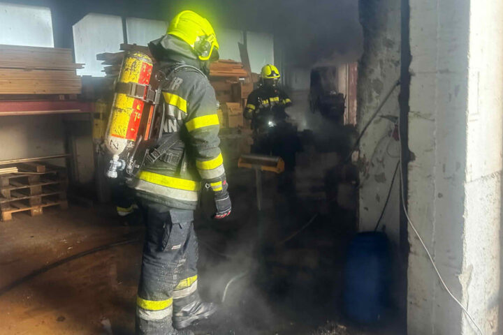 BFV Liezen: Wirtschaftsgebäudebrand in Rottenmann