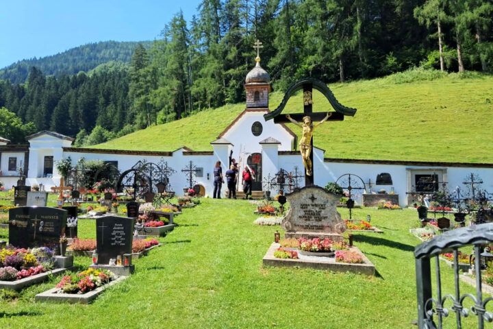 FF Donnersbach: Menschenrettung am Friedhof