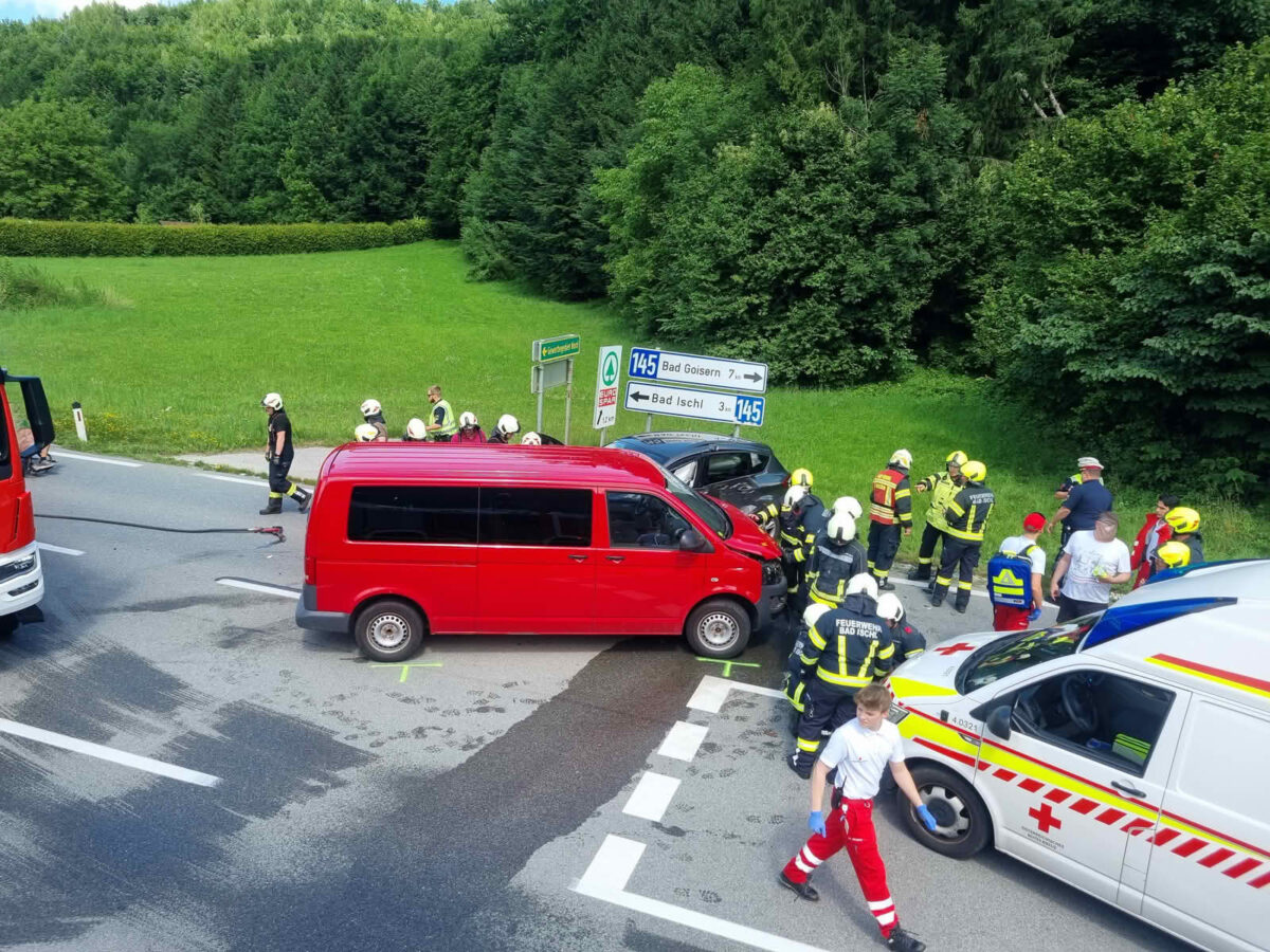 Verkehrsunfall fordert drei Verletzte in Sulzbach