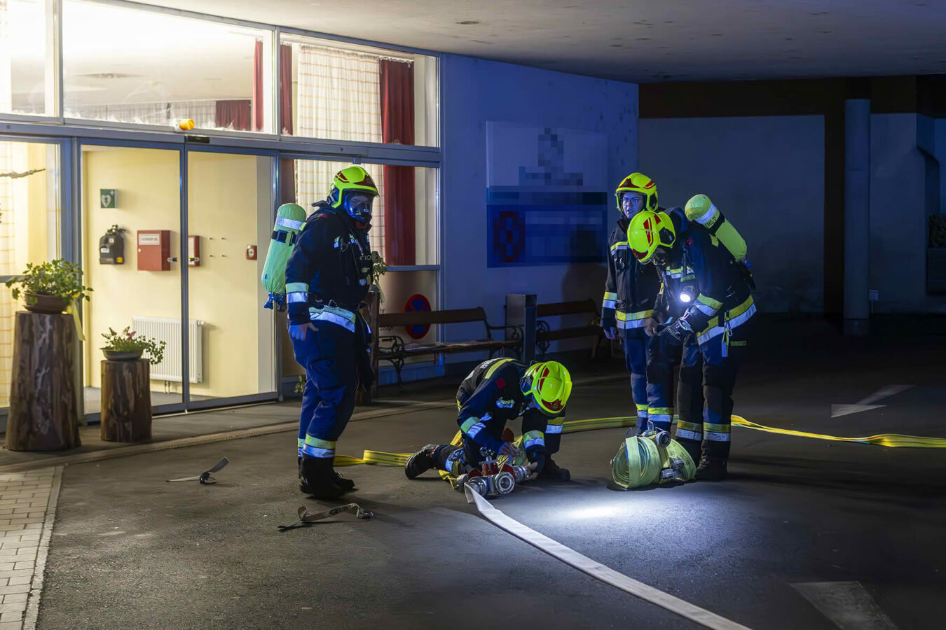 Seniorenwohnheim: Mann aus brennendem Zimmer gerettet