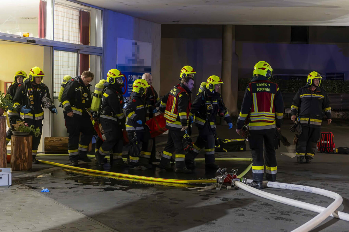 Seniorenwohnheim: Mann aus brennendem Zimmer gerettet