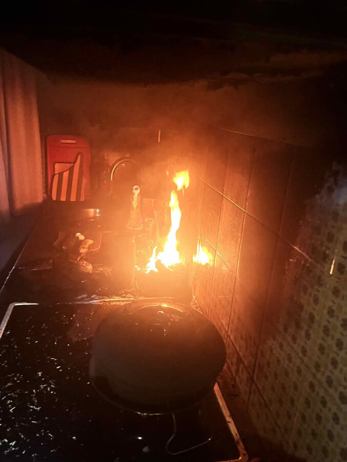 Menschenrettung, Verkehrsunfall und Küchenbrand