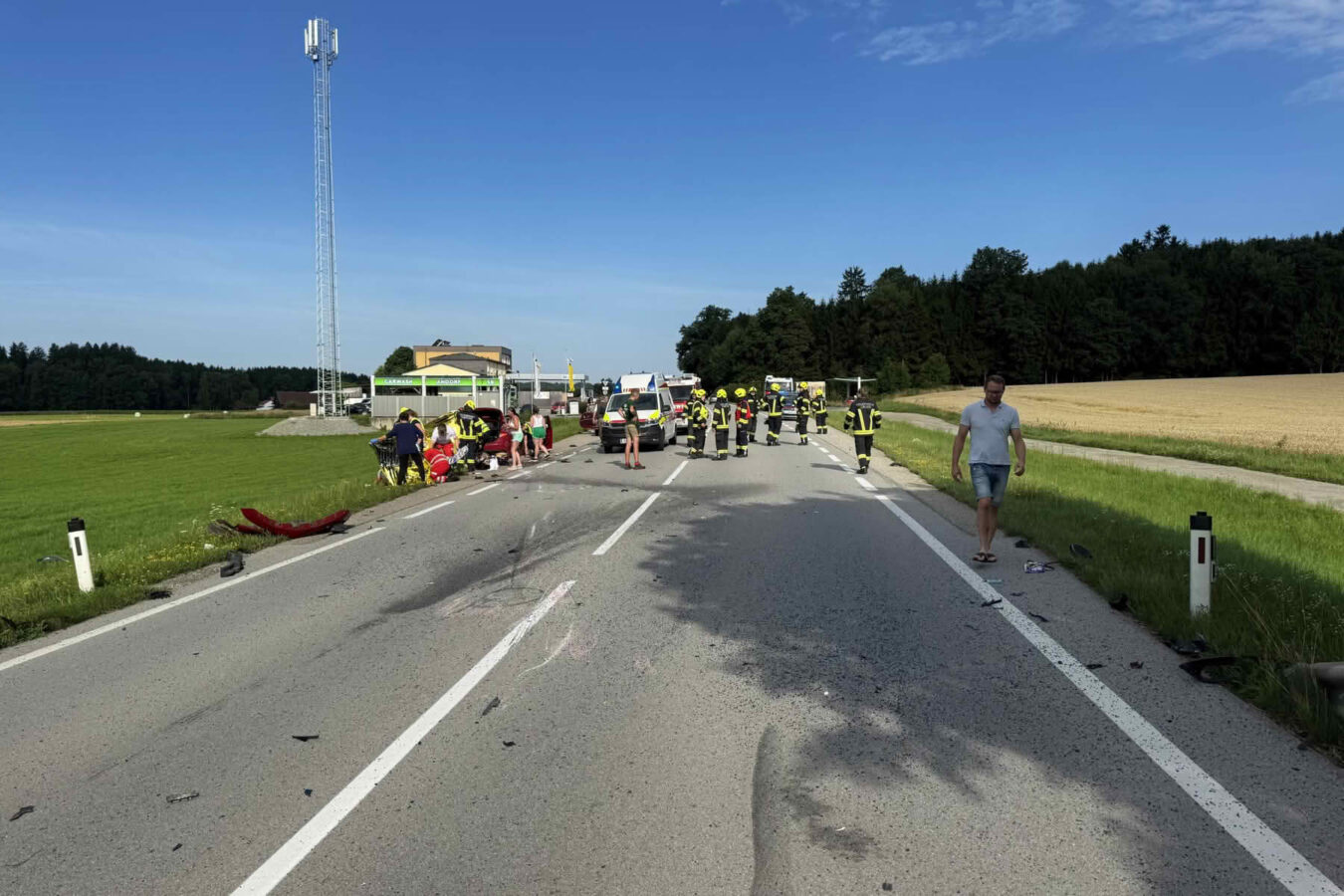 Verkehrsunfall mit 4 Verletzten auf der B137