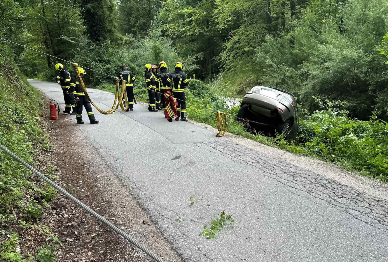 Engleitenstraße PKW-Bergung