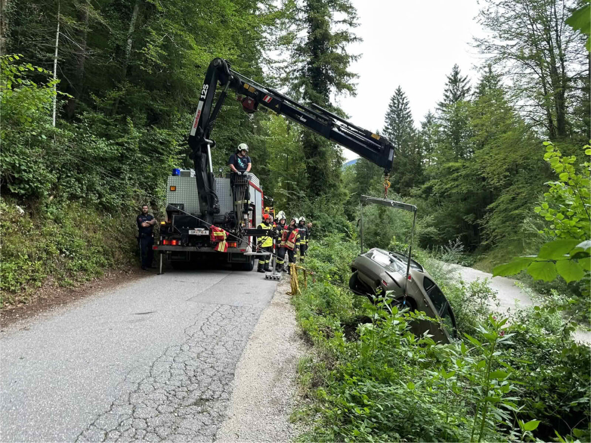 Engleitenstraße PKW-Bergung