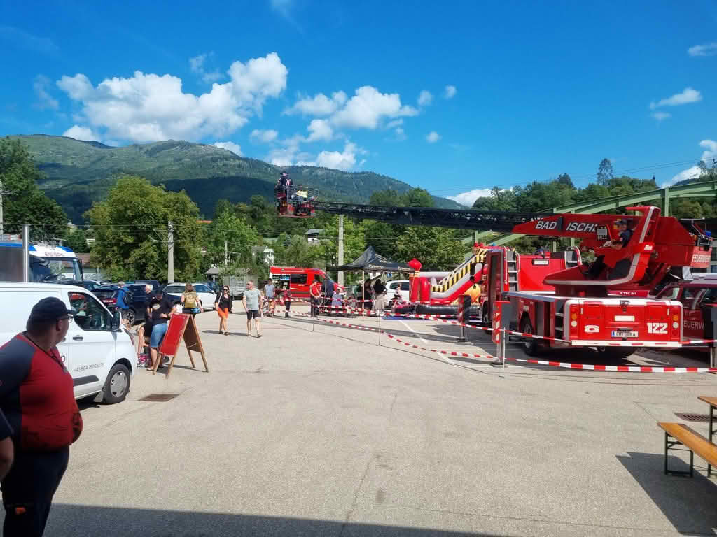 Familiennachmittag mit Feuerlöscherüberprüfung