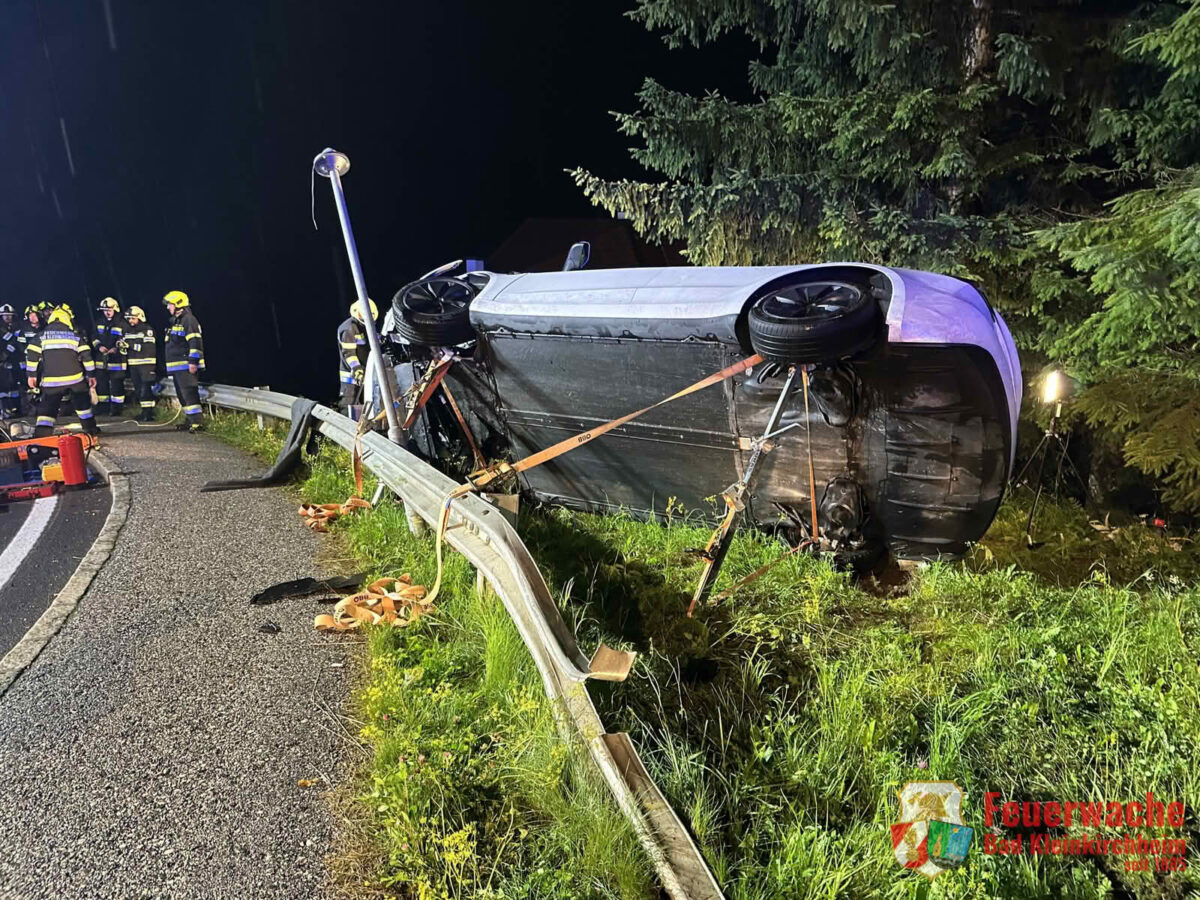 Schwerer Verkehrsunfall auf der L13 St. Oswalder Straße