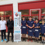 FF Bad Ischl: Neue Poloshirts für die Feuerwehrjugend Perneck