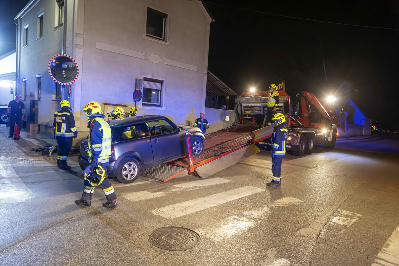Weinzierl in Krems: glimpflicher Ausgang nach Verkehrsunfall 8 Weinzierl in Krems: glimpflicher Ausgang nach Verkehrsunfall