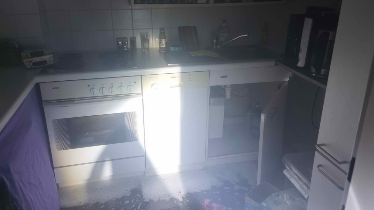 FF Bad Ischl: Defekter Geschirrspüler führt zu Feuerwehreinsatz 3 Defekter Geschirrspüler