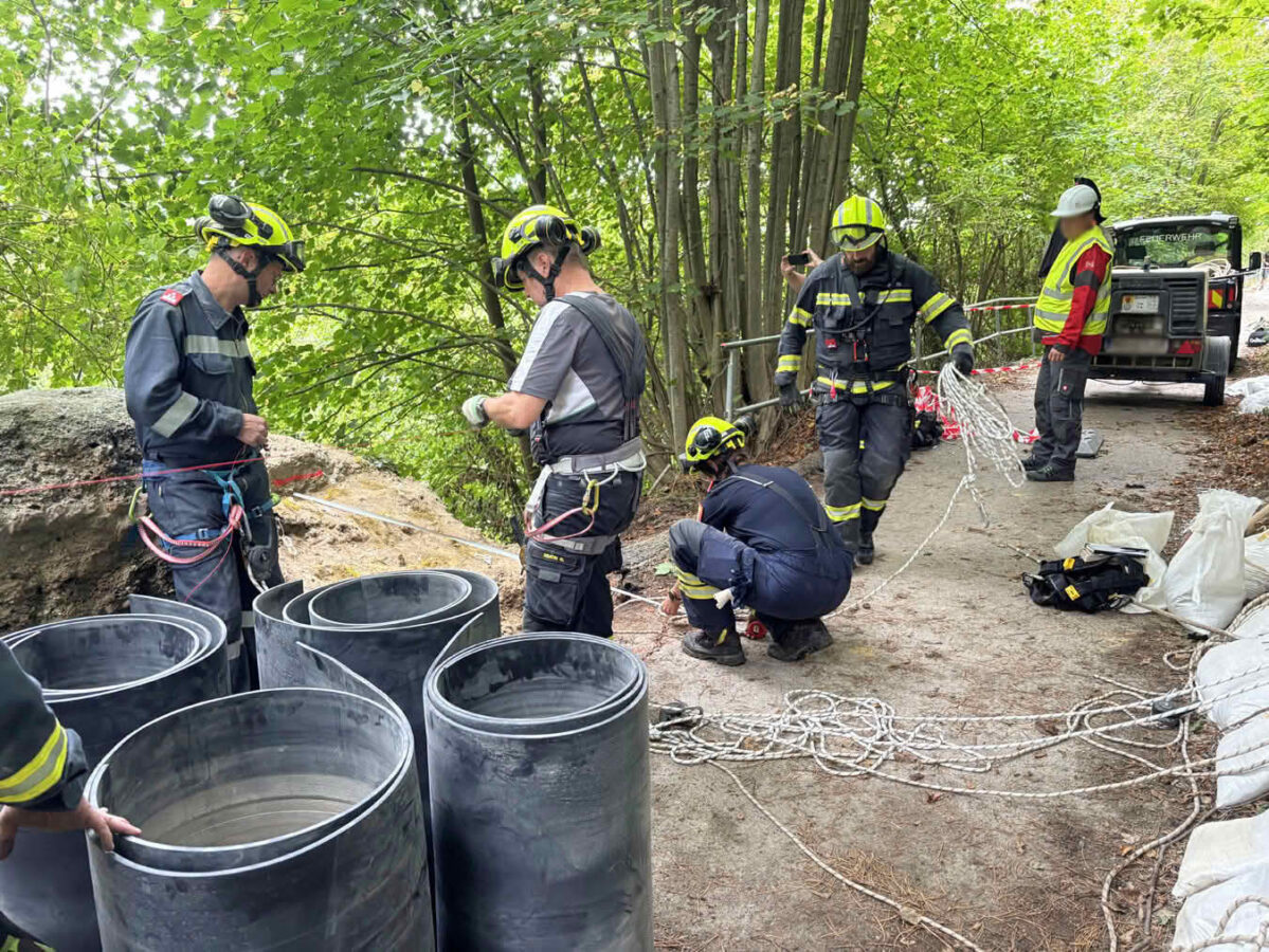 Kontrollierte Sprengung durch Feuerwehr-Spezialeinheit
